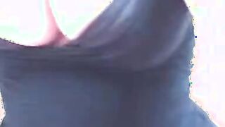 Big-Titted Webcam Chiq Gets Naughty