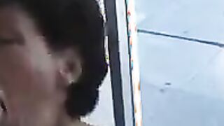 Ausgeflipptes Luder im Baero durchgevaagelt
