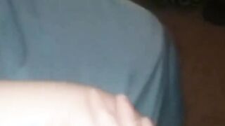 Eine junge dicktittige Schlampe gebumst