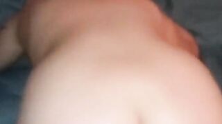 Eine junge dicktittige Schlampe gebumst