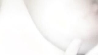 Eine junge dicktittige Schlampe gebumst