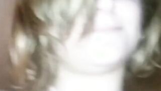 Eine junge dicktittige Schlampe gebumst