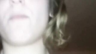 Eine junge dicktittige Schlampe gebumst