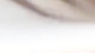 Eine junge dicktittige Schlampe gebumst