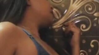 Bhabhi Ko bathroom Utha Utha Kar Choda Dewar Ne