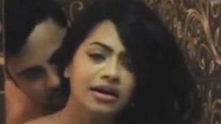 Bhabhi Ko bathroom Utha Utha Kar Choda Dewar Ne