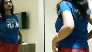 Indian Beautiful Newly Bhabhi with College Boyfriend In Oyo Room sex