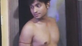 Desi Jamai Ne Sasu Maa Ko Akele Room Me Chudai Kari