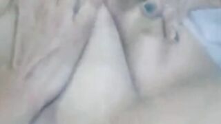 Desi Jamai Ne Sasu Maa Ko Akele Room Me Chudai Kari