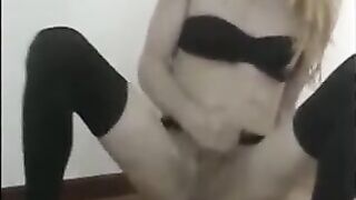 Cum with Crossdresser Bella