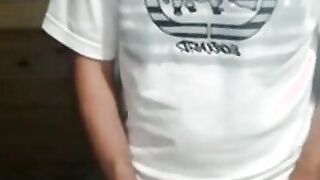 Nerdy Twink Cums on Cam