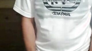 Nerdy Twink Cums on Cam