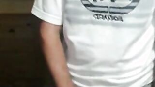 Nerdy Twink Cums on Cam