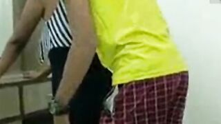 Indian Hot Model Girl Sex With Hotel RoomKeeper Boy