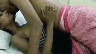 Indian Hot Model Girl Sex With Hotel RoomKeeper Boy
