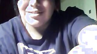 Hot MILF Playing With Her Pussy On Webcam
