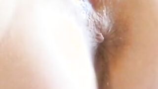 Cute Amateur Babe Masturbates and Gets Wet