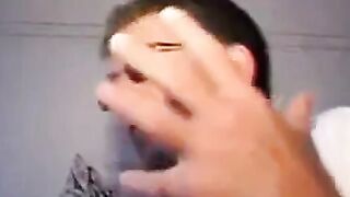 Deutscher Polizisten-Dreier-Blowjob