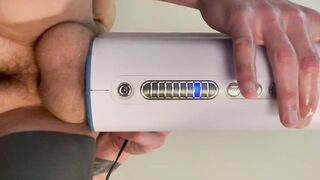 AutoBlow Ultra - Hoss Kado's new sex toy