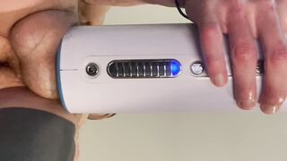 AutoBlow Ultra - Hoss Kado's new sex toy