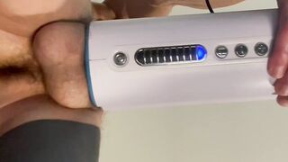 AutoBlow Ultra - Hoss Kado's new sex toy