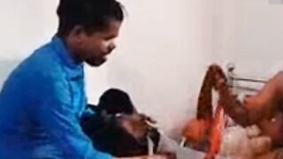 Bra Saler Boy Fucked By Customer Bhabhi