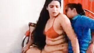 Bra Saler Boy Fucked By Customer Bhabhi