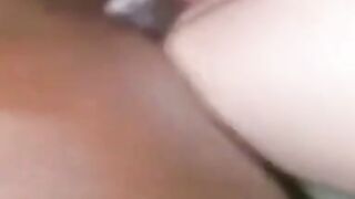 Amadora Barbara adora uma rola grossa e grande