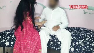 NEW YEAR पार्टी से आयी प्रिया को ससुर ने जबरदस्ती सिर पकड़