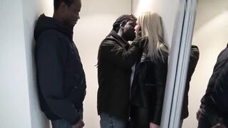 Zwei big black dick auf My Blonde Snatch