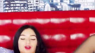 Pretty Hot Babe Drilled Her Toy On Her Pussy