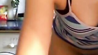 Romanca Mama on Webcam