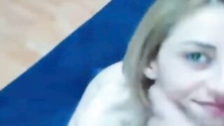 Steamy Hot Babe Sucked a Big Fat Dick