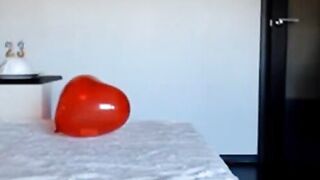 Perky Amateur's Webcam Bate