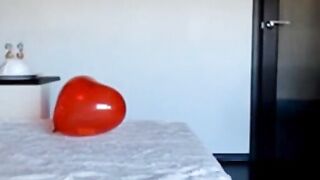 Perky Amateur's Webcam Bate