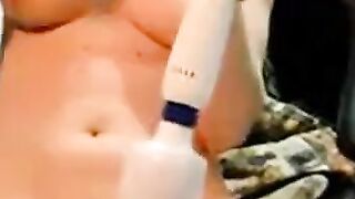 Tinka's Webcam Orgasm