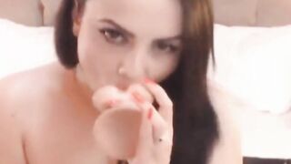 My Sexy Babe Neigbor Masturbates On Cam
