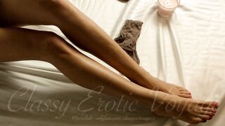 STOCKINGS AND OIL ON CRAZY SEXY FEET