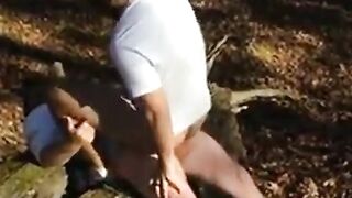 Osos amateur se divierten al aire libre