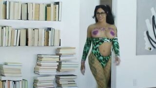 Slut shemale lets neighbor taste her wet asshole