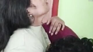 Bhabhi ke dudh aur Chut Maze Diye Boyfriend ne