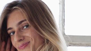 Teen feels herself free and independent