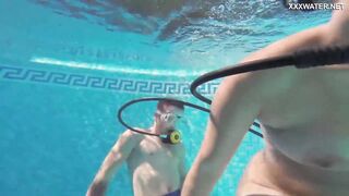 Swimming pool Bae 3-way with orgasms