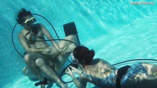 Swimming pool Bae 3-way with orgasms