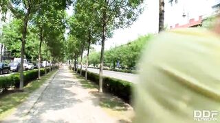 Tourist pussy with mouth gets picked up and Fucked! Deep after banana