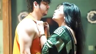 HouseKeeper Ke Sath Buaa With Hot Girls Ne Sex Kiya