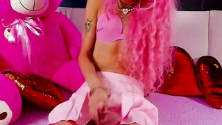 E-girl Tranny Fingering Her Hole In Live