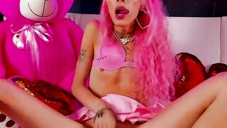 E-girl Tranny Fingering Her Hole In Live