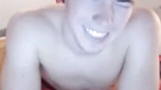 Twink's Delicious Butt on Webcam 2