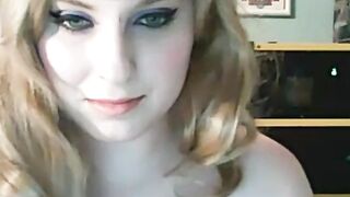 Blonde Amateur's Creamy Cam Show
